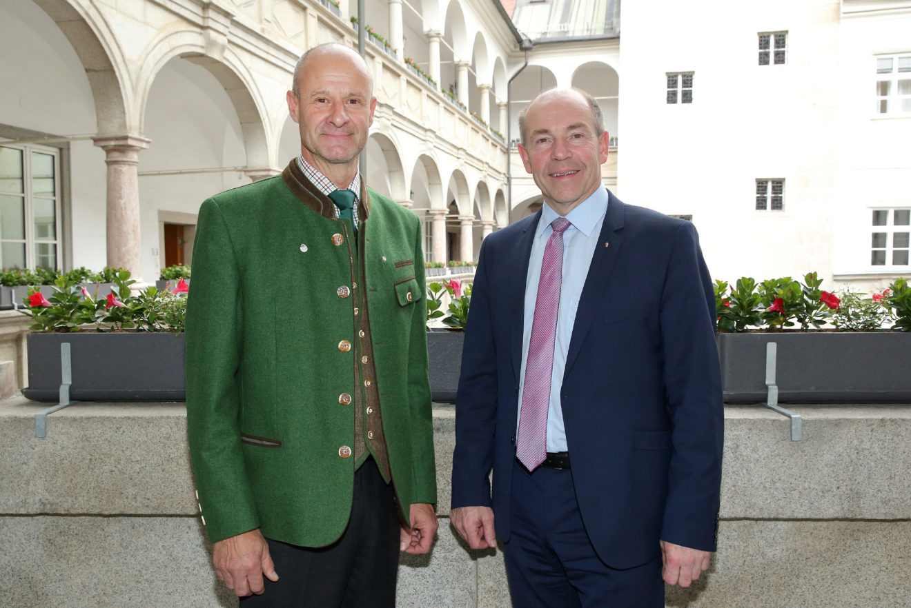 Foto Land OÖ, LR Hiegelsberger mit LJM Sieghartsleitner