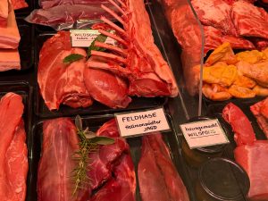 Wildplakette an ausgezeichnete Fleischhauerei Draxler verliehen, OÖ LJV